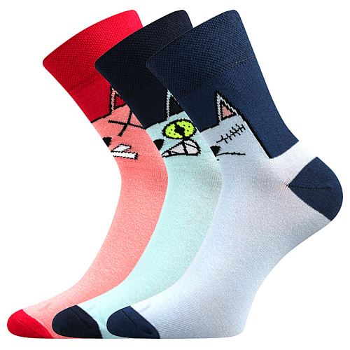 BOMA XANTIPA 67 / Dámske bavlnené ponožky s mačkou