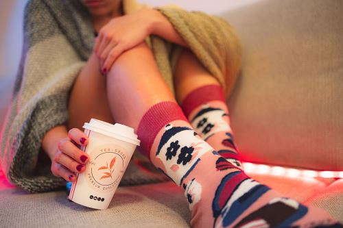 LONKA TEA / Bavlnené ponožky s motívom čaju v tégliku